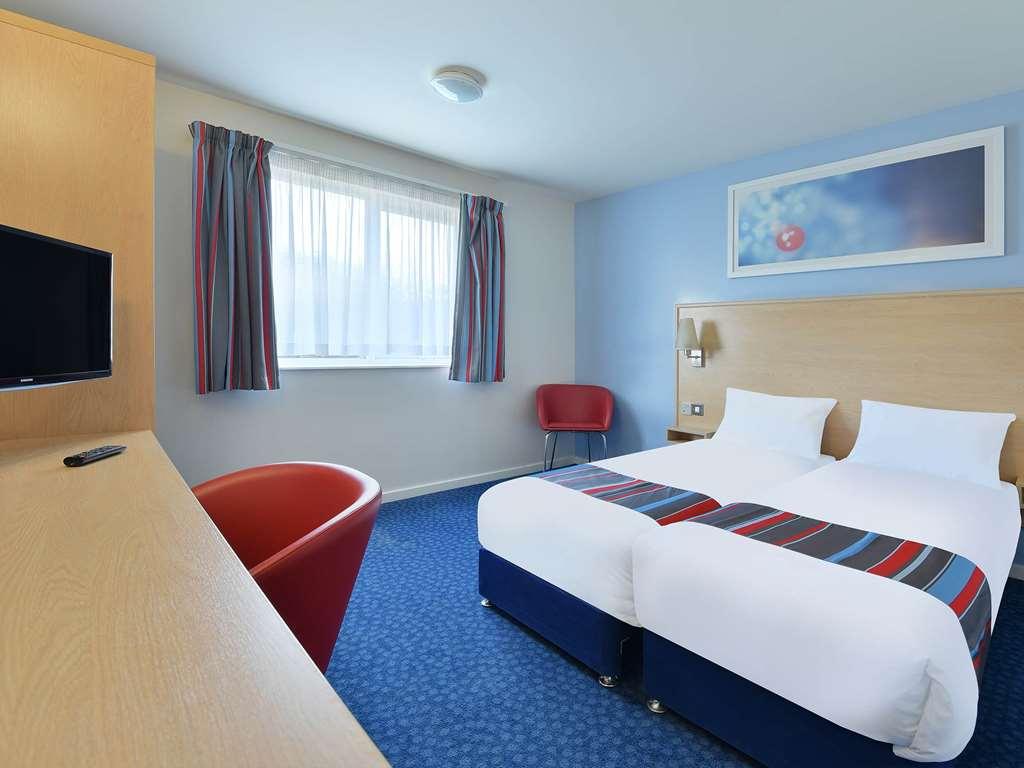 Travelodge Okehampton Whiddon Down חדר תמונה